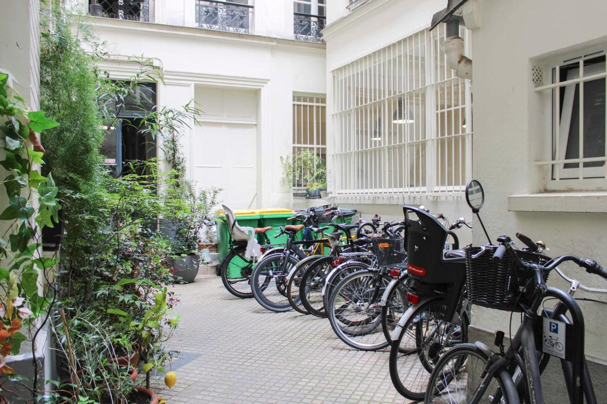 Apartment Spacious Luxury In Trendy Neighborhood *